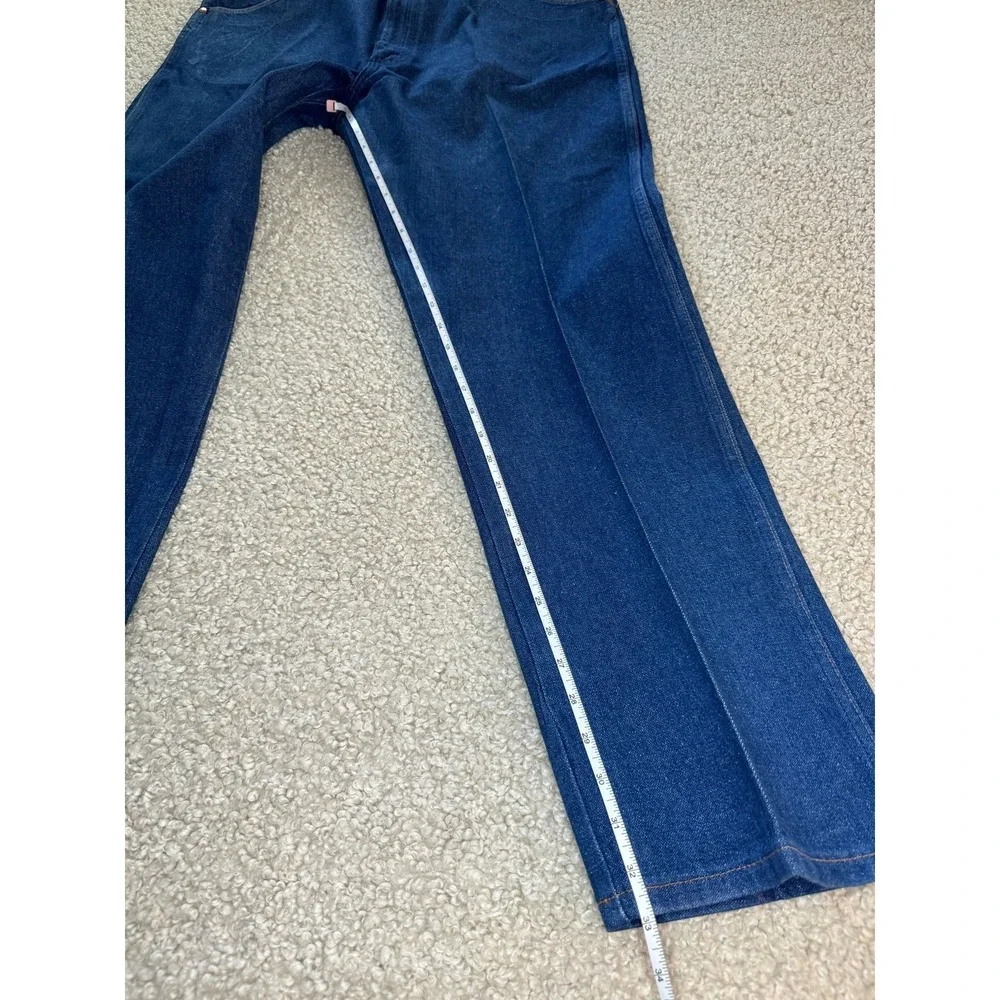 Vintage Wranglers-Made in USA-Pro Rodeo-Original Cowboy Cut-42x32‎